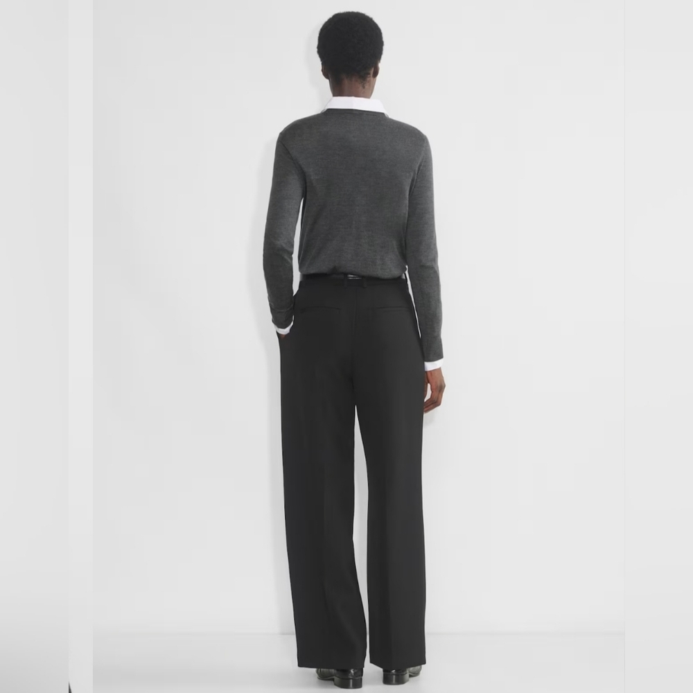 Aritzia Babaton Merino Wool Sweater size XS ptp 19" - Picture 2 of 12